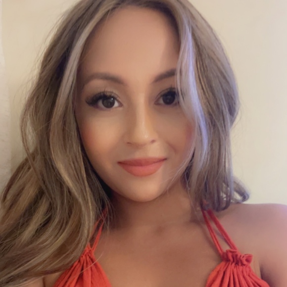 Meet your Posher, Brittaney - Picture 1 of 1